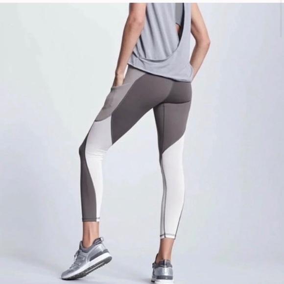 Athleta Colorblock 78 Legging 